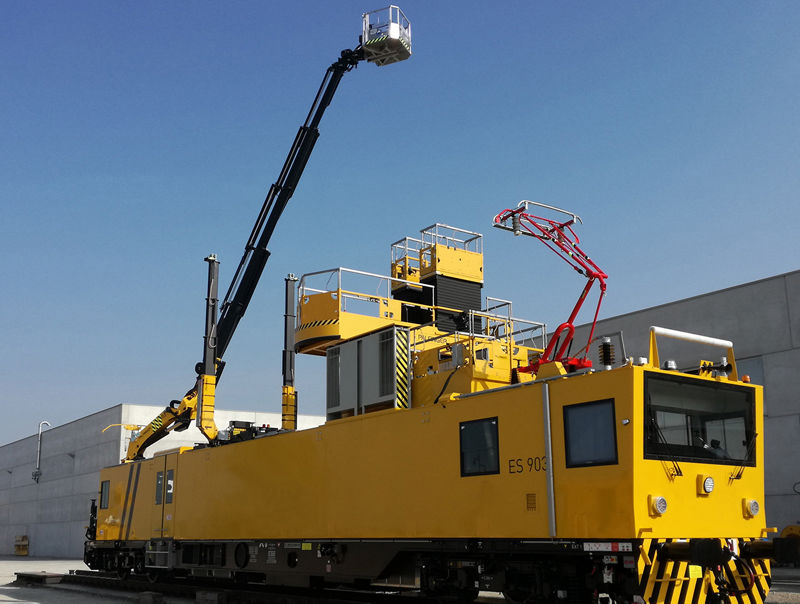 PALFINGER Railway presents new workman basket at Innotrans 2018